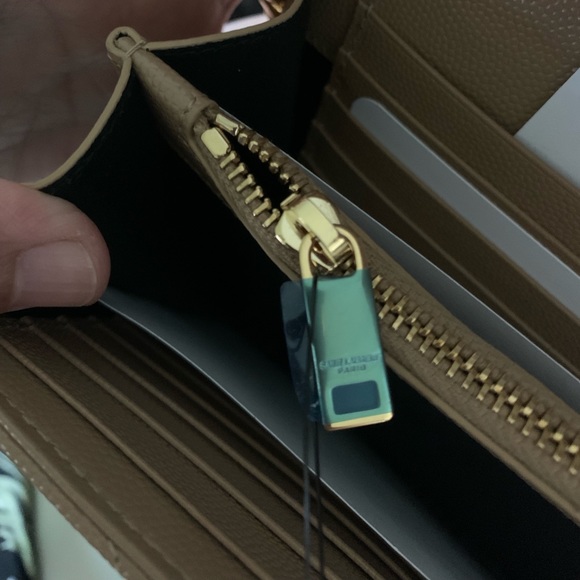 Saint Lauren Monogram Medium Wallet on Chain - Picture 6 of 13